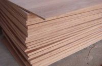 So Sánh Sự Khác Biệt Giữa Ván Ép Thường Và Ván Ép Cốp Pha Phủ Phim Việt Mỹ Anh